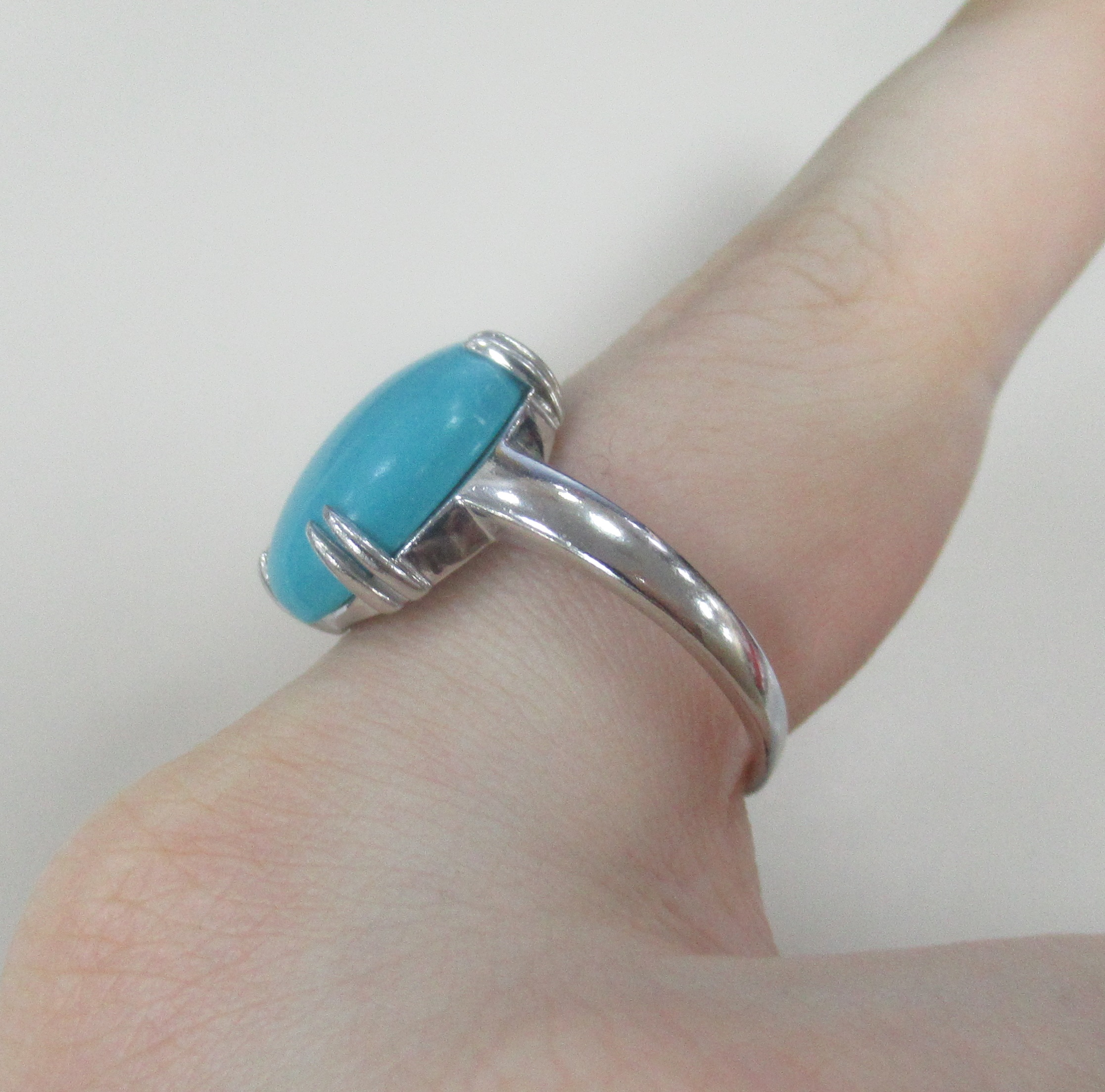 Серебряное кольцо с бирюзой
